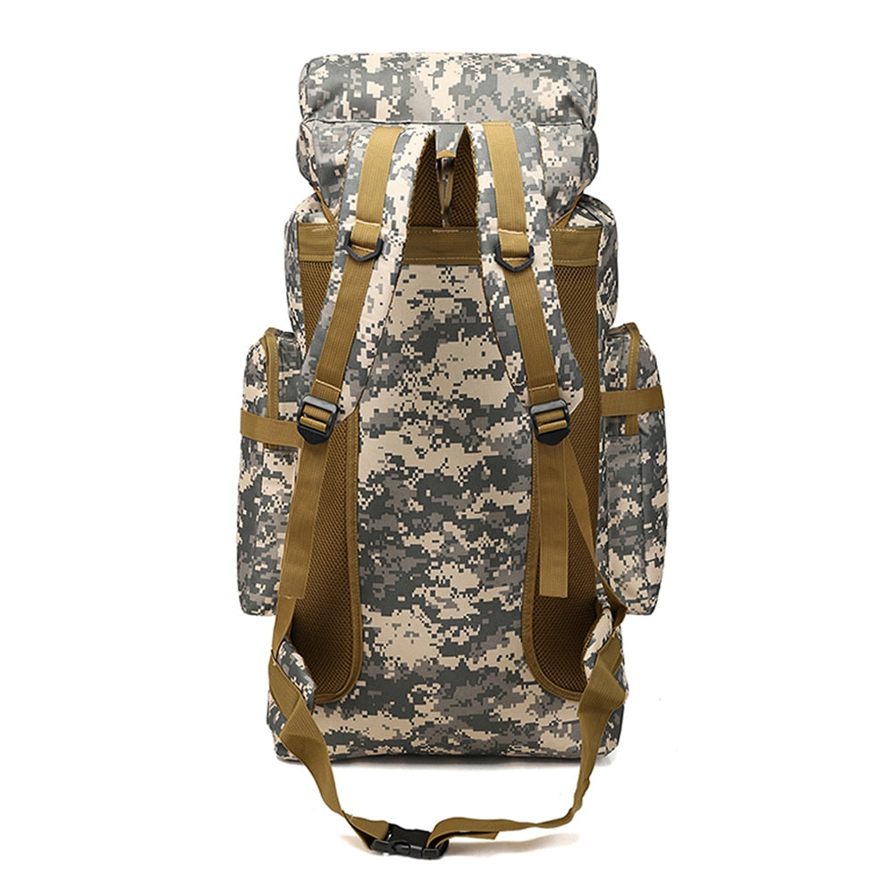 Polyvalence à Grande Échelle - Avec une capacité de 80 litres, ce sac à dos est adapté pour le camping, la randonnée et la survie
